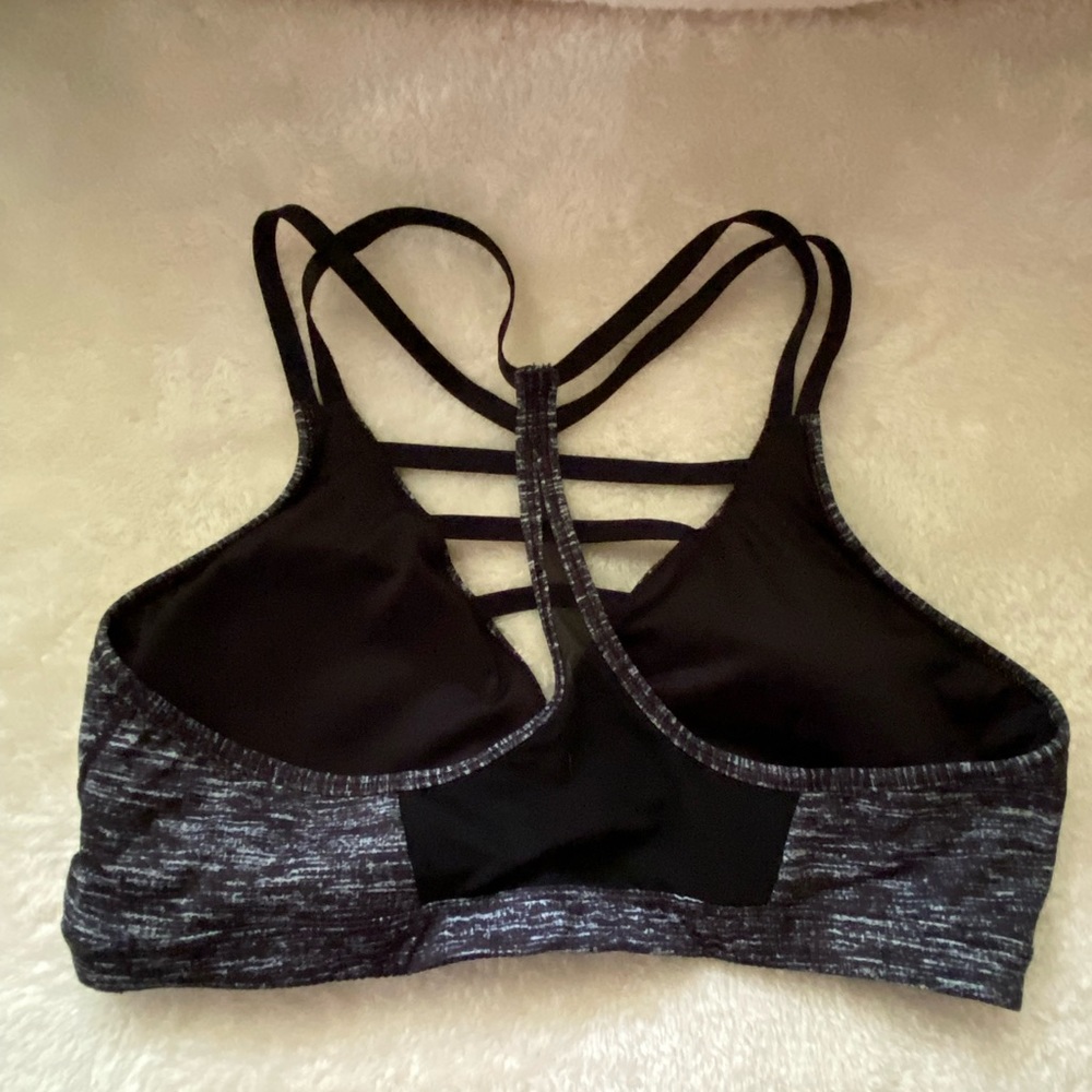 Victoria’s Secret Sport Sports bra. Like new condition